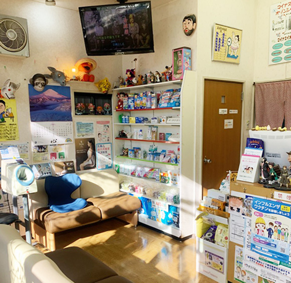 竜生堂薬局　登呂店　内観